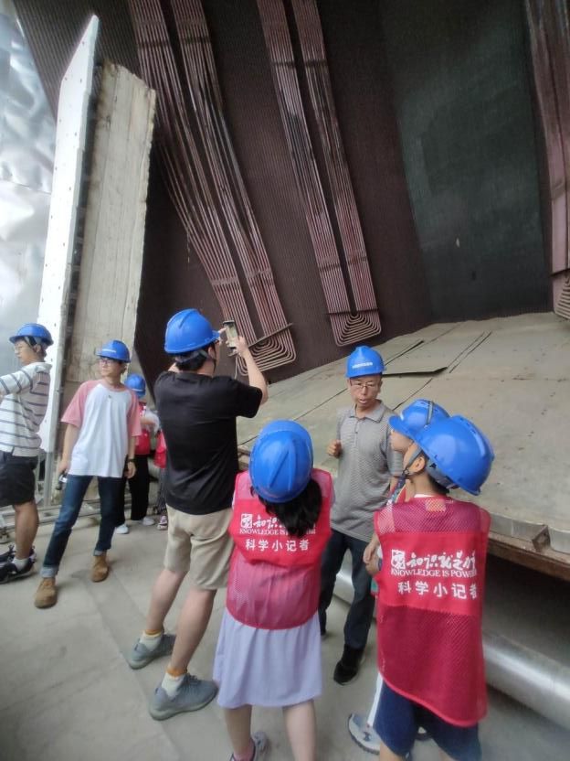 科学少年中国行走入中科院太阳能热发电实验基地：探索太阳能热发电的奥秘(图6)