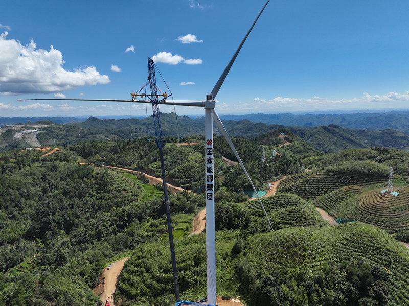 镇宁：江龙风电场冬日建设如火如荼(图1)