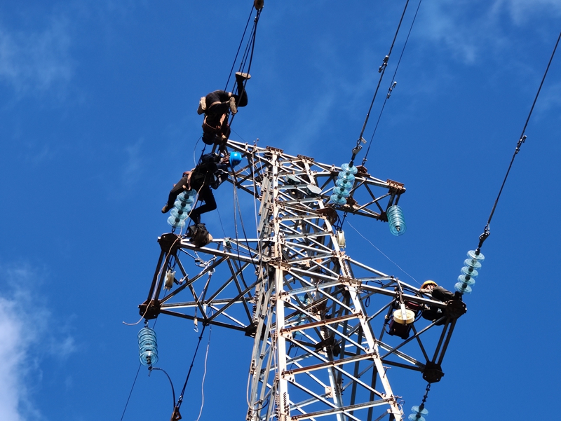 镇宁：江龙风电场冬日建设如火如荼(图3)