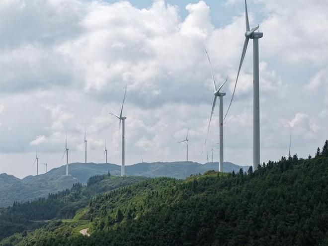 米乐m6科技平台：绿色金融赋能黔山贵水！邮储银行贵州省分行助力新能源产业绘就生态画卷(图1)