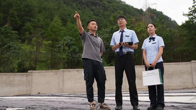 米乐m6科技平台：绿色金融赋能黔山贵水！邮储银行贵州省分行助力新能源产业绘就生态画卷(图2)