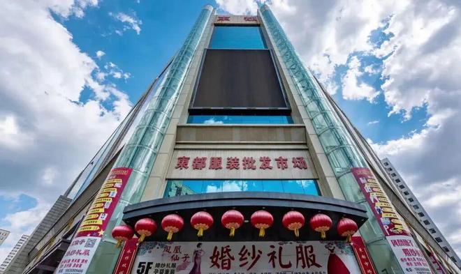 157万㎡冷暖系统改造从机组进场到交付只用15天！(图3)